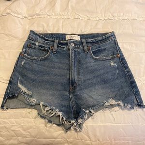 Abercrombie Curve Love High Rise Short